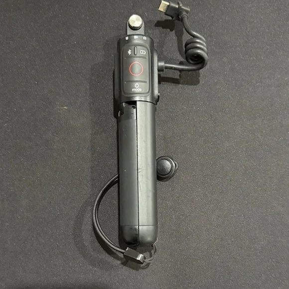 GoPro Volta- Camera Battery Grip / Tripod / Remote - Picture 3 of 6